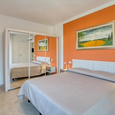 公寓 La Sensa 布雷佐内加尔达
